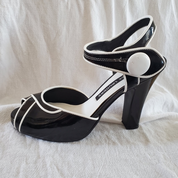 Chinese Laundry Shoes - Patent Leather Heels